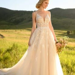 Martina Liana - 1214 Sample Gown