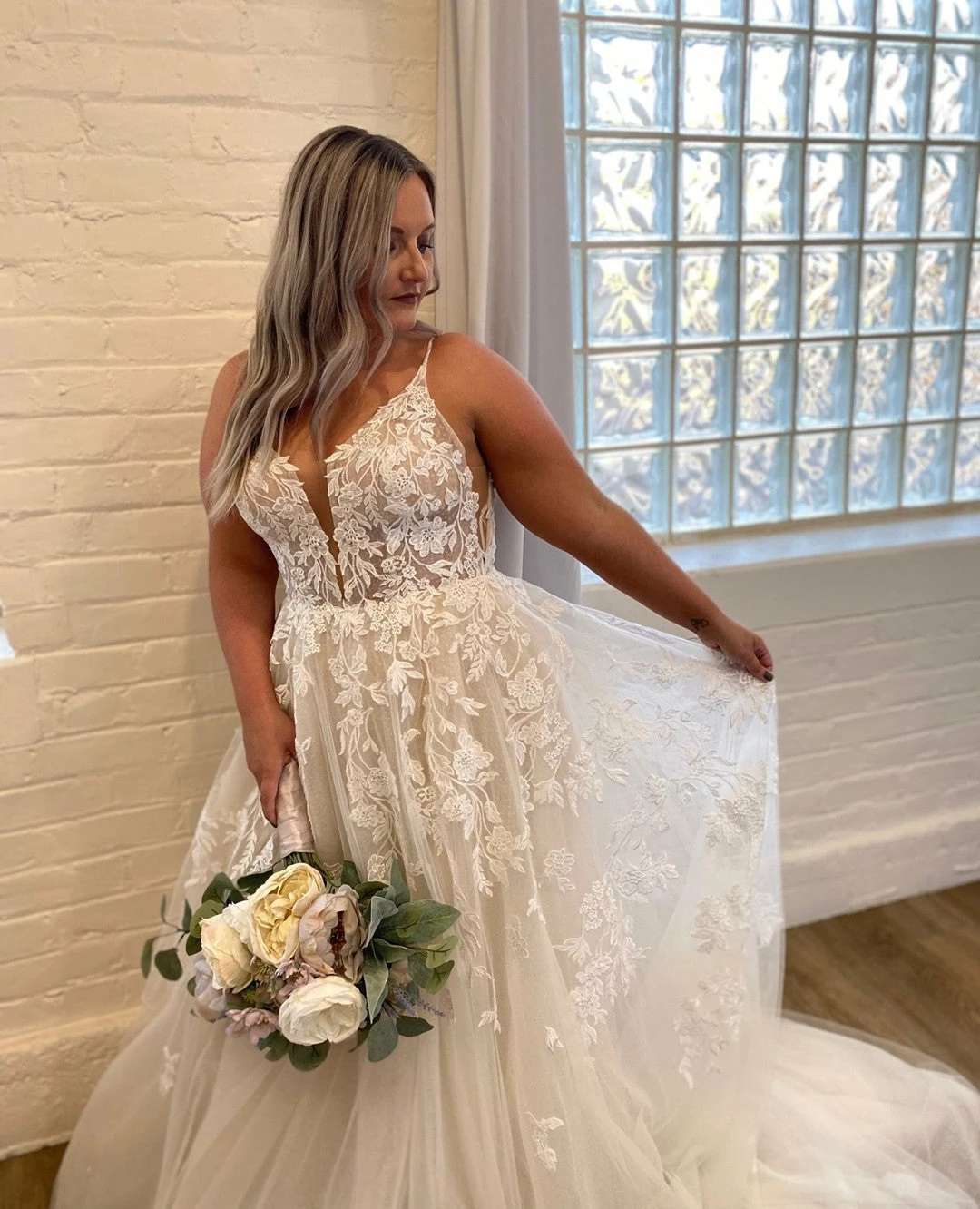 Martina Liana - 1214 Sample Gown - Image 6