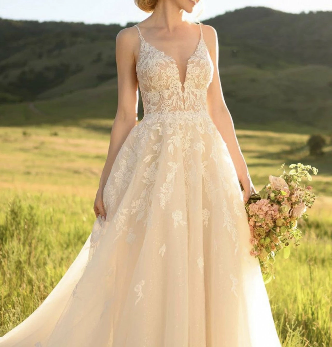 Martina Liana - 1214 Sample Gown - Image 8