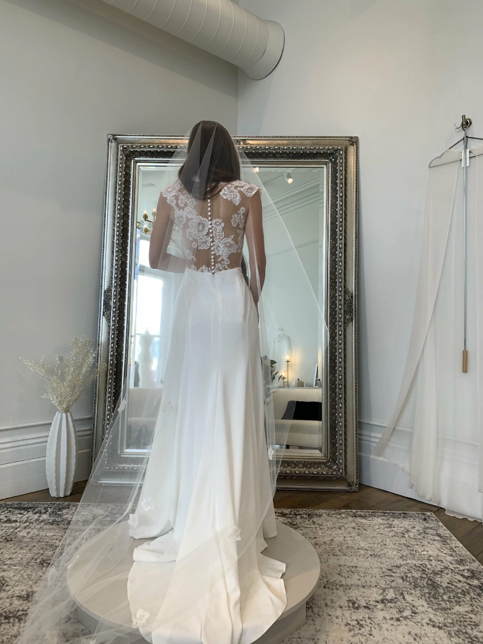 Willowby Nesryne Gown - Image 7