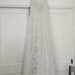 BHLDN Tadashi Shoji Lyra Gown 11 BHLDN Tadashi Shoji Lyra Gown -Adina's Brida store 1600x 2 c25484e6 b23d 4a43 8cd3 69a8d7932ef4
