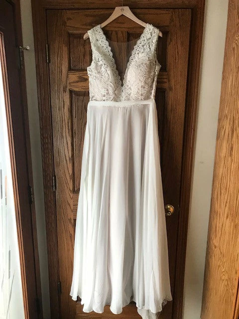 BHLDN Willowby Taryn Gown - Image 15