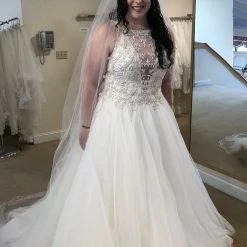 Maggie Sottero - Lisette Sample Gown -Adina's Brida store 1600x 9e76d905 a79d 4950 a603 38b1e8feaacc