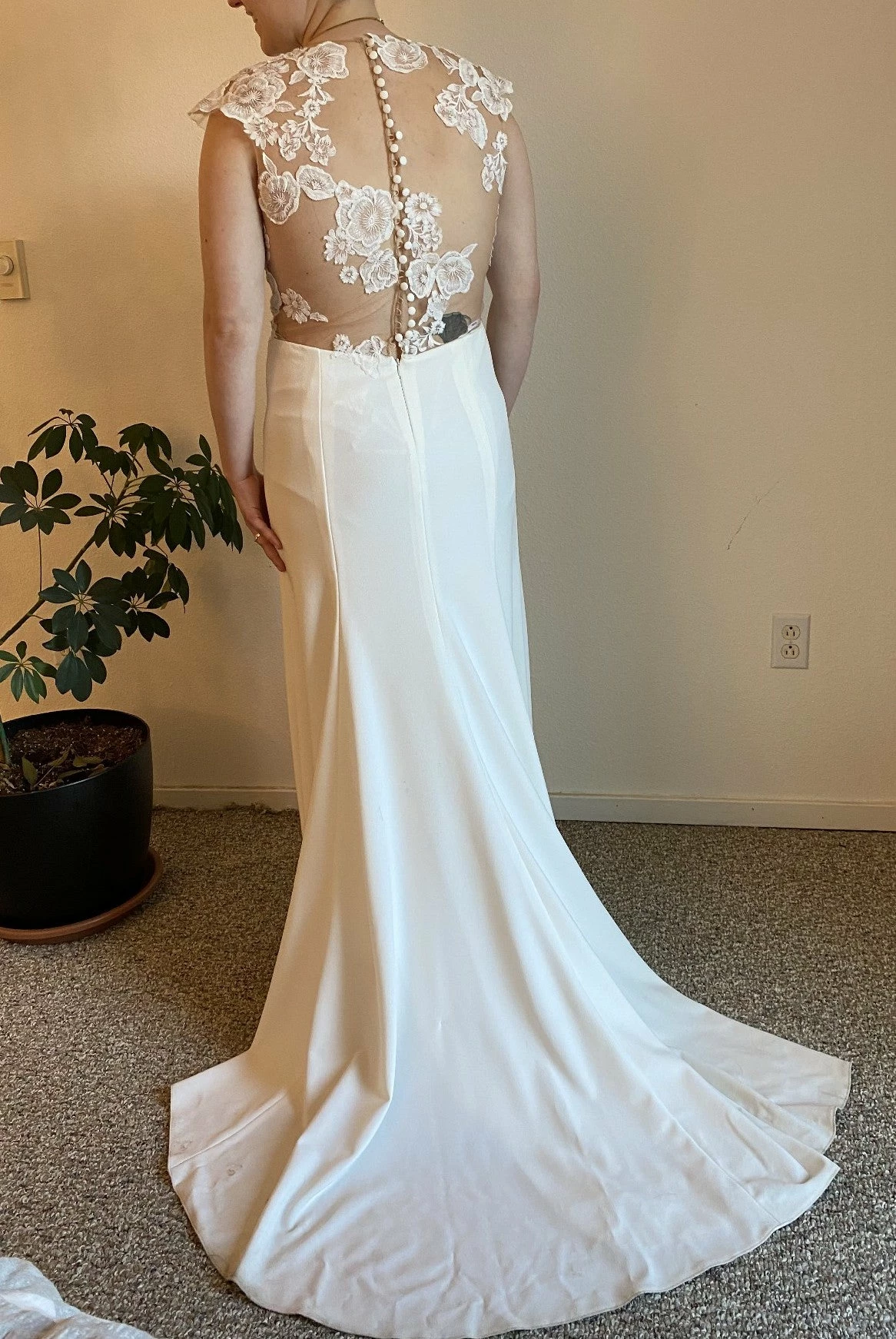Willowby Nesryne Gown - Image 13