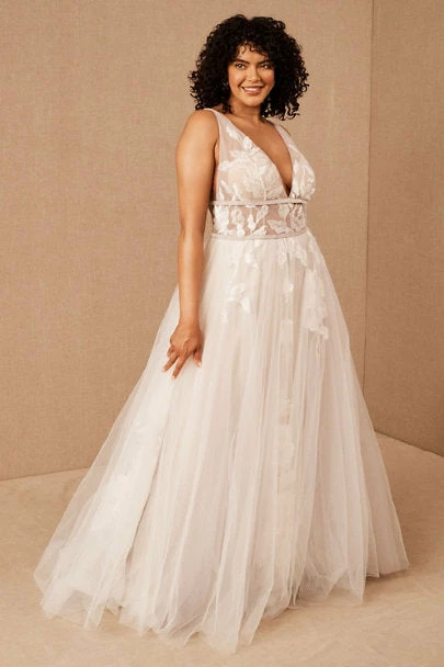 BHLDN Willowby Hearst Galatea Gown 5 BHLDN Willowby Hearst Galatea Gown - Image 3