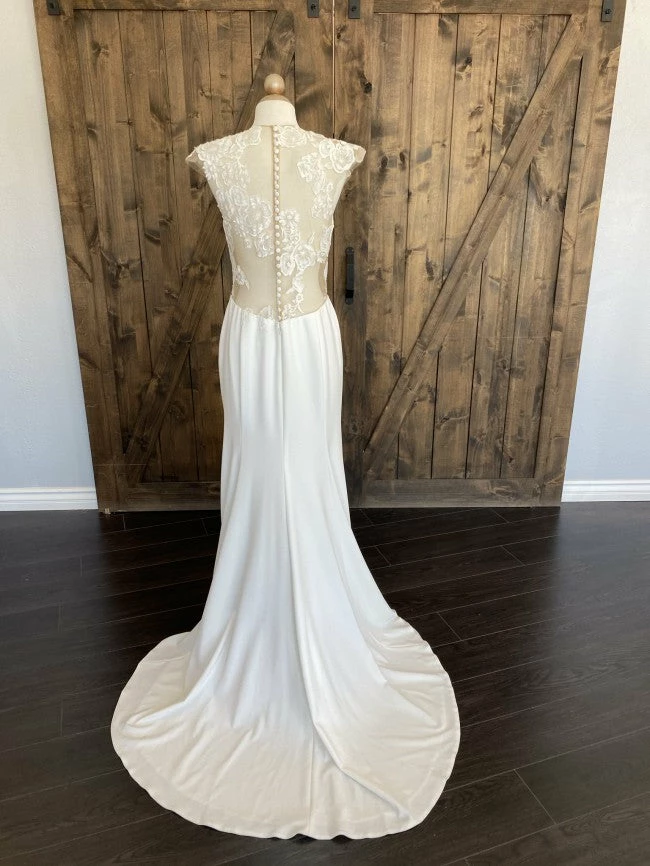Willowby Nesryne Gown - Image 9