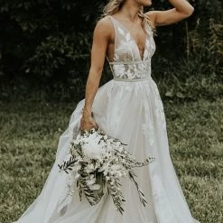BHLDN Willowby Hearst Galatea Gown 30 BHLDN Willowby Hearst Galatea Gown -Adina's Brida store 650x e02abac0 ed34 48c3 9aaf 4ecc8958a973
