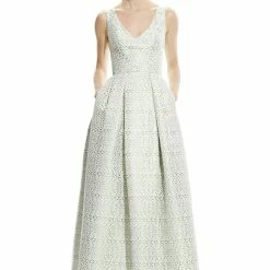 Theia Sleeveless V-neck Lurex Woven Pique Ball Gown - Peridot