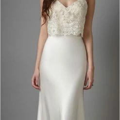 BHLDN Catherine Deane Mae Skirt 16 BHLDN Catherine Deane Mae Skirt -Adina's Brida store Catherine Deane Fit And Flare Mae Skirt 2019 1440338