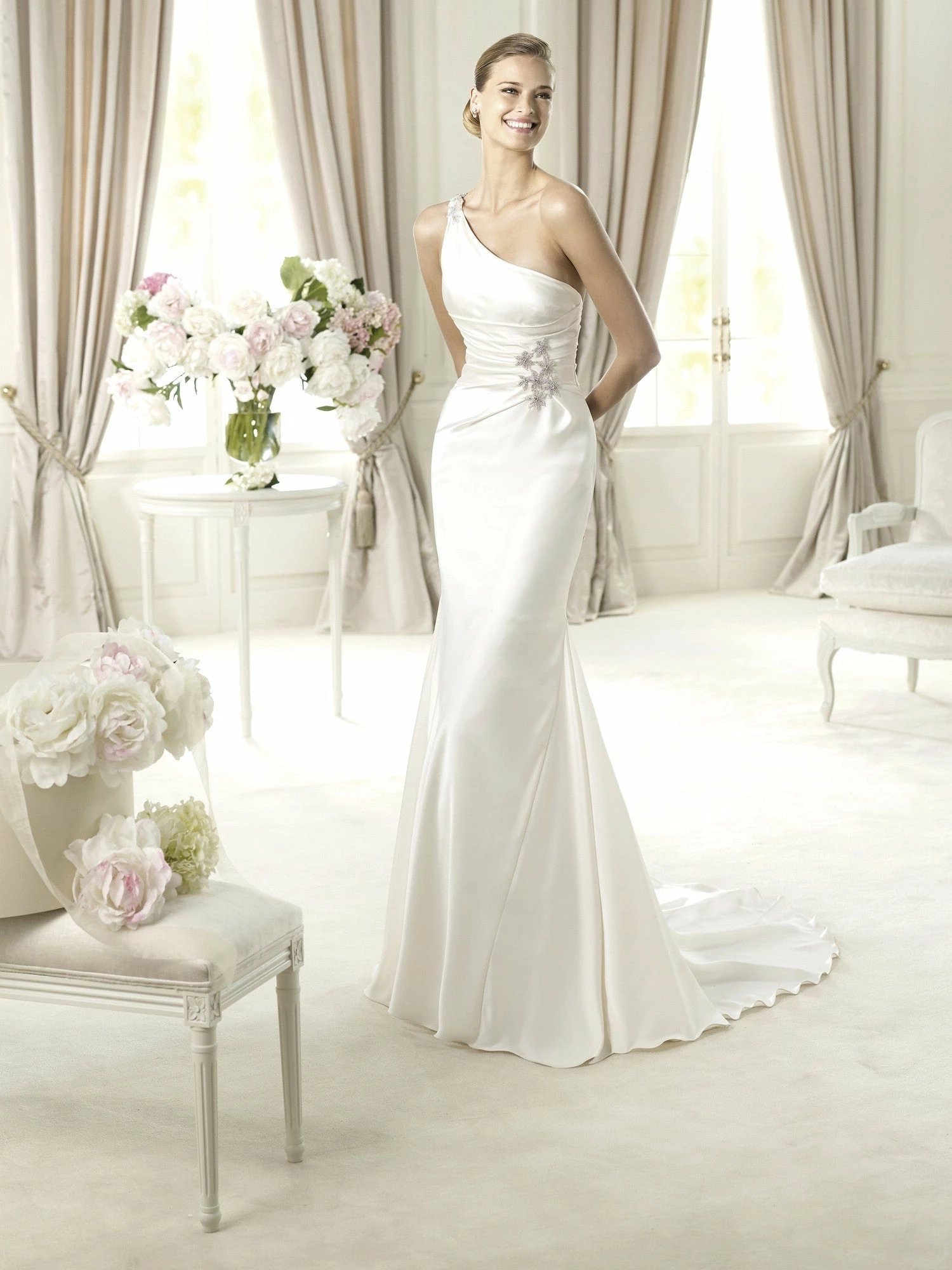 Pronovias - Ugarte Sample Gown
