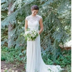 Rebecca Schoneveld - Deya Lace Topper Cap Sleeve 12 Rebecca Schoneveld - Deya Lace Topper Cap Sleeve -Adina's Brida store Rebecca Schoneveld A line Chelsea GownDeya Top White lace with an ivory lining 2016 1172612