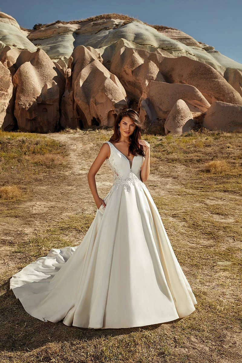 Eddy K - Vida Sample Gown