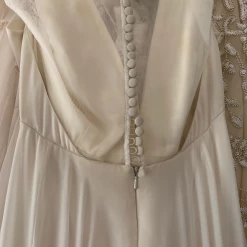 BHLDN Jenny Yoo Conrad Gown - Defects 48 BHLDN Jenny Yoo Conrad Gown - Defects -Adina's Brida store b348efb6 0e5e 4803 bdf6 8de65599676e