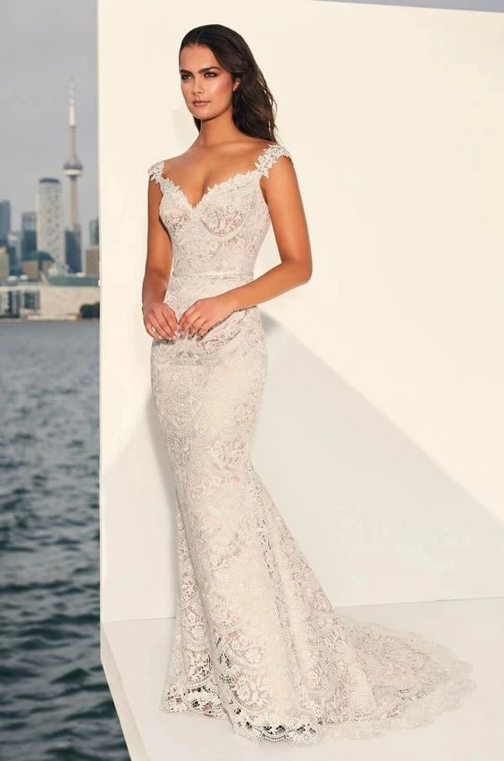 Paloma Blanca - 4840 Sample Gown - Image 3