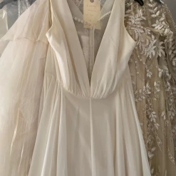 BHLDN Jenny Yoo Conrad Gown - Defects 52 BHLDN Jenny Yoo Conrad Gown - Defects -Adina's Brida store c3e35758 08b0 49ba b94c a3d59843ee3e
