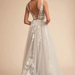 BHLDN Willowby Hearst Galatea Gown 36 BHLDN Willowby Hearst Galatea Gown -Adina's Brida store c93b3b79 4fe6 4732 9305 b098965a9ccd