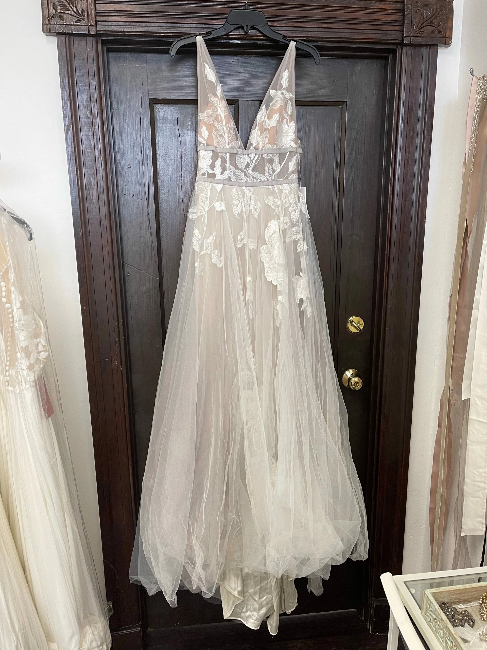 BHLDN Willowby Hearst Galatea Gown 25 BHLDN Willowby Hearst Galatea Gown - Image 23