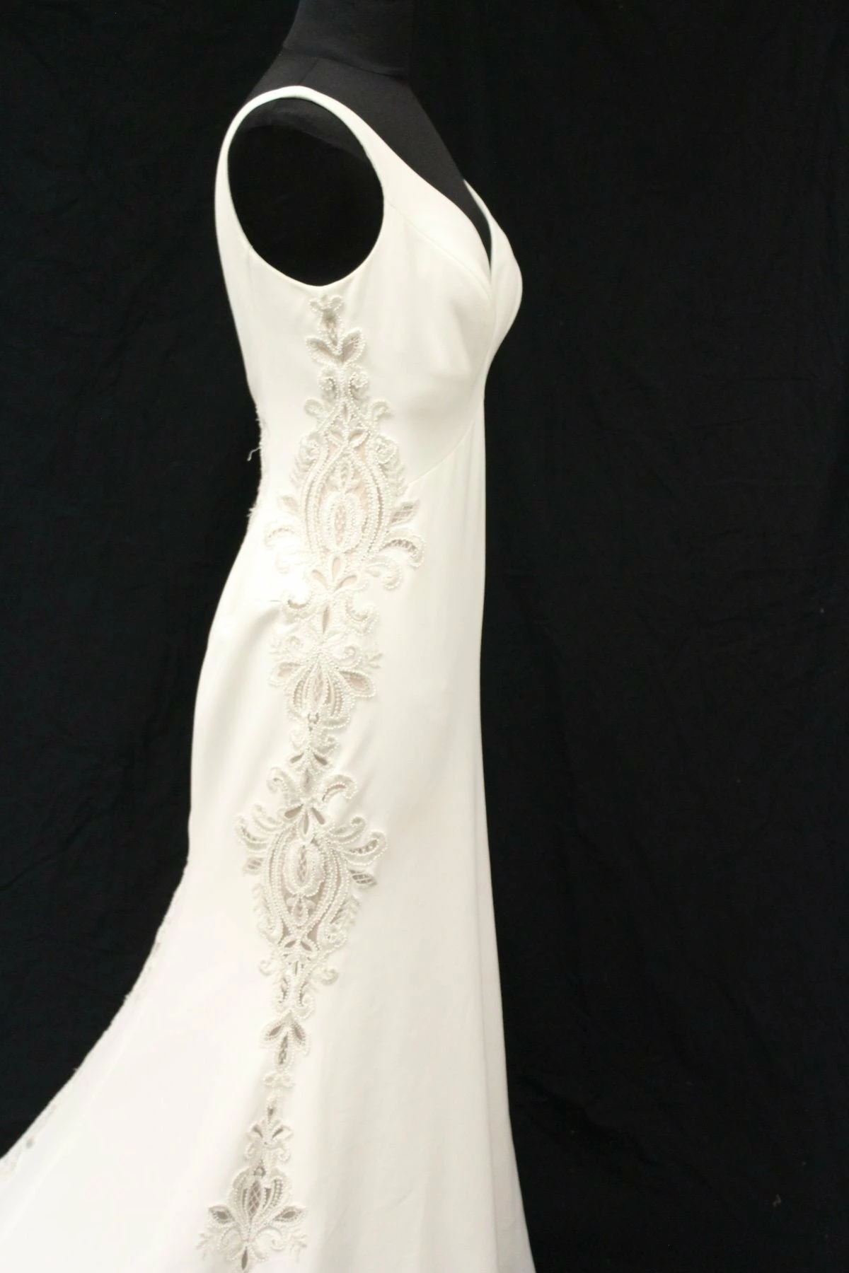 Sottero And Midgley Sottero & Midgley - Abbott Dawn Sample Gown - Image 9