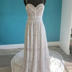 Lillian West - 6507 Sample Gown -Adina's Brida store lillian west nudeivorynude lace tulle and jersey 6507 destination wedding dress size 10 m 0 1 960 960
