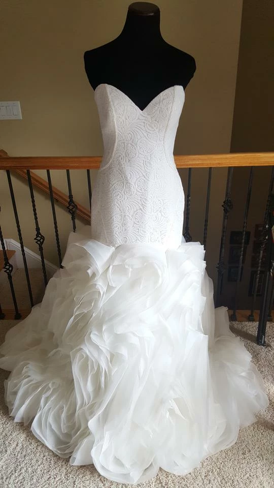 Martina Liana - 777 Sample Gown - Image 4